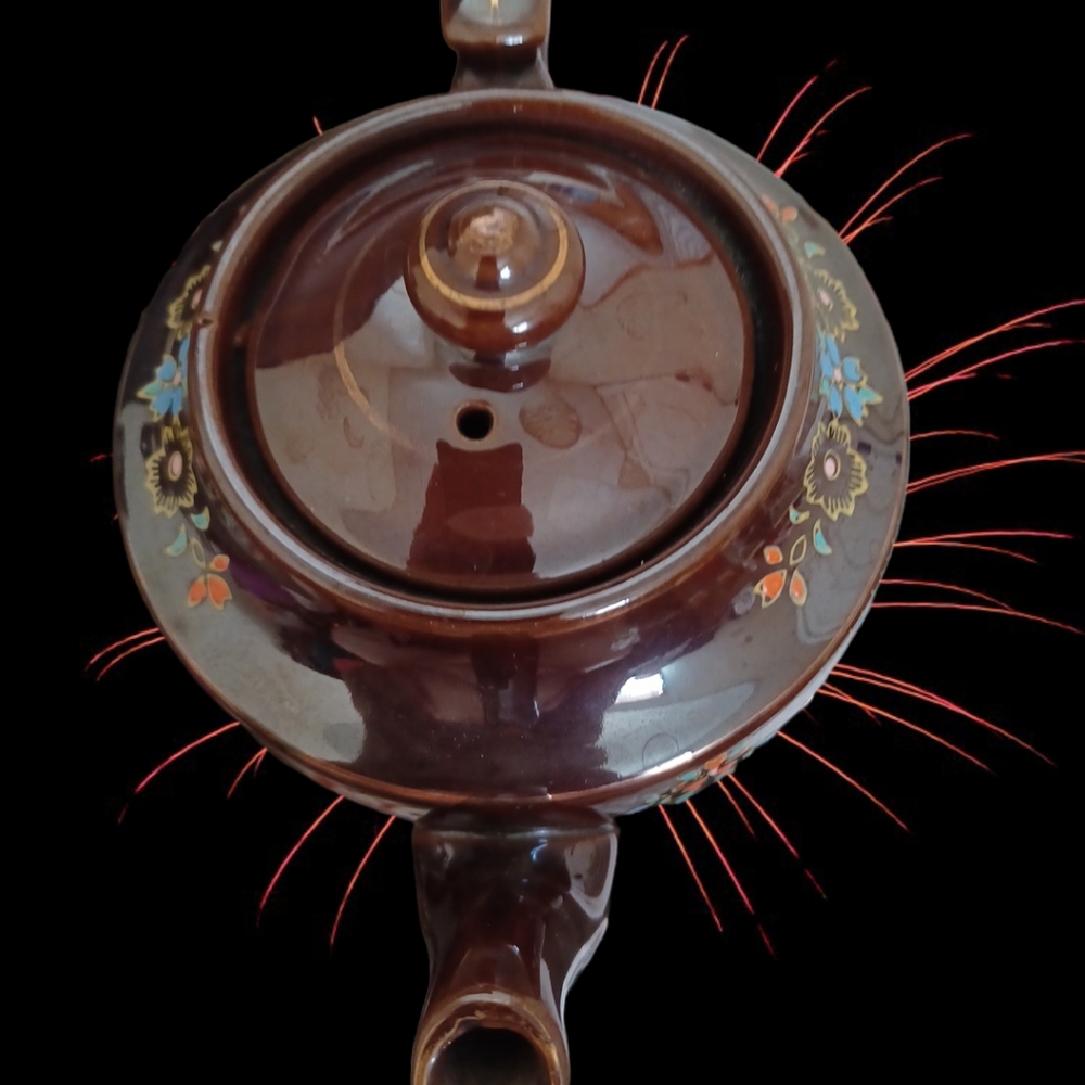 Redware Vintage Tea Pot - Picture 4 of 6